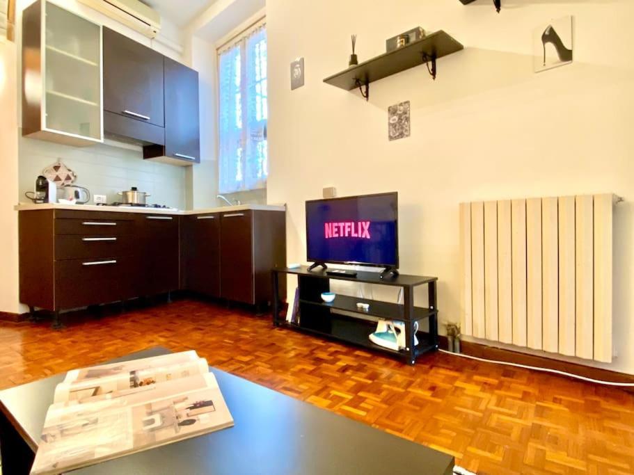 Апартаменты • Cozy House • 10 Min Rho Fiera Милан Экстерьер фото